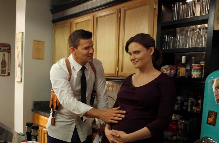 Emily Deschanel and David Boreanaz in Bones