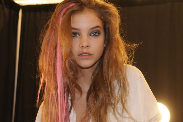 Barbara Palvin with pink hair streaks