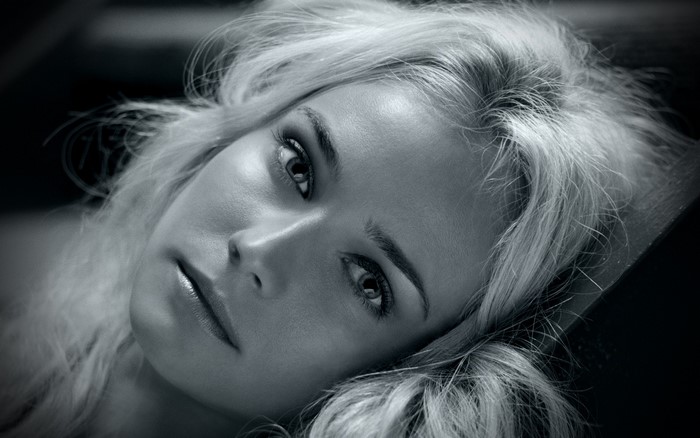 Diane Kruger portrait