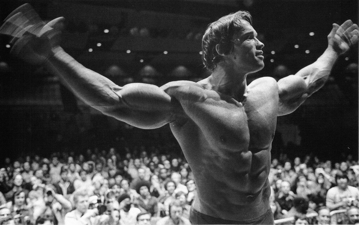 Arnold Schwarzenegger bodybuilding competition