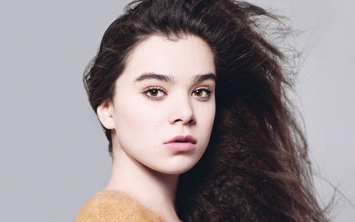 Hailee Steinfeld