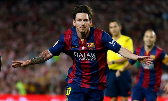 Lionel Messi playing soccer