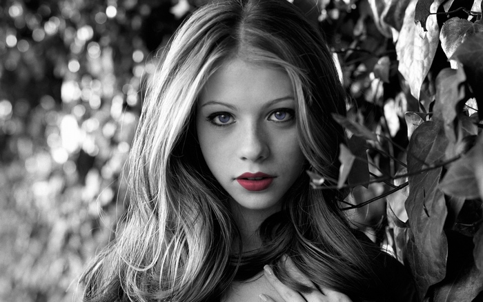Michelle Trachtenberg portrait