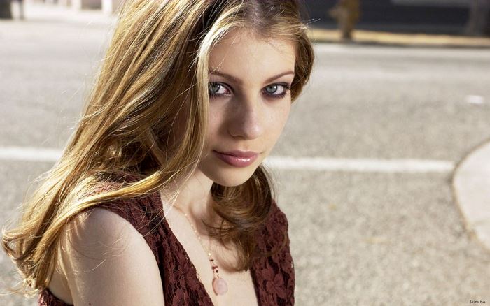Michelle Trachtenberg Portrait in Sleeveless Dress