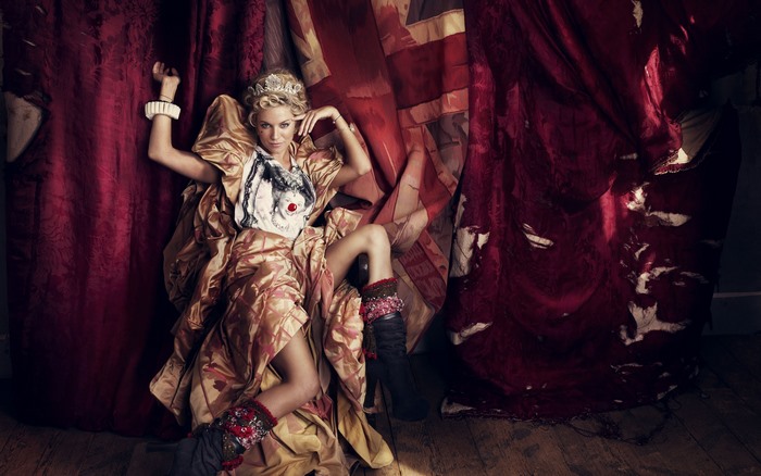 Sienna Miller in elaborate costume