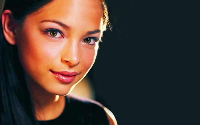Kristin Kreuk portrait