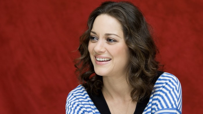 Marion Cotillard smiling