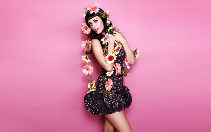Katy Perry with flowers