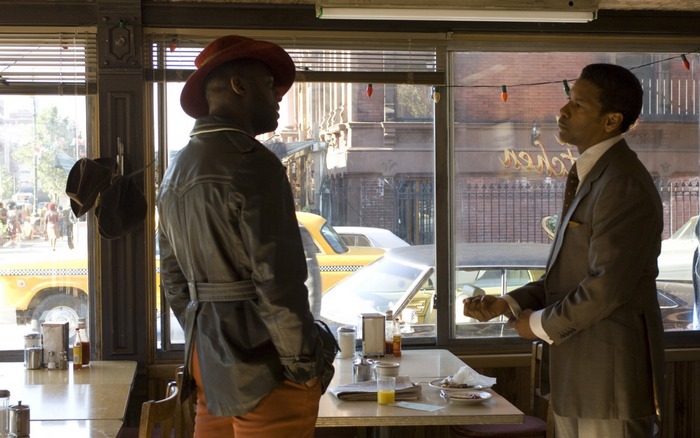 Denzel Washington in a diner