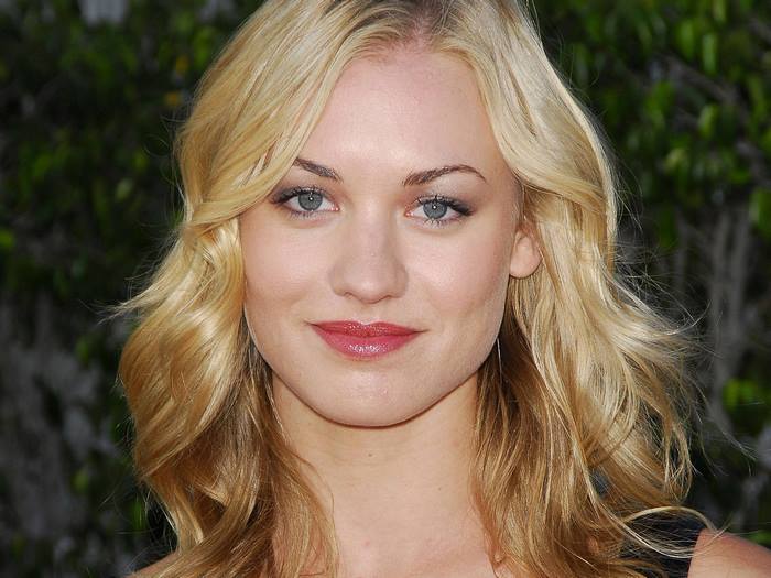 Yvonne Strahovski