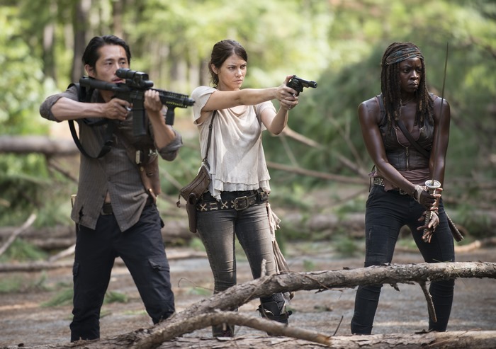 The Walking Dead: Glenn, Maggie, Michonne with weapons