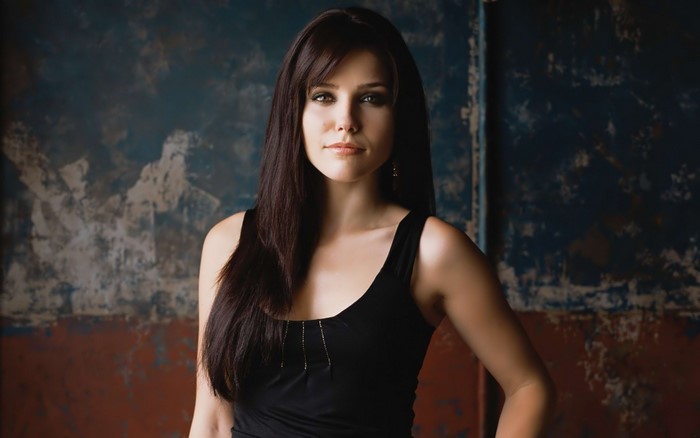 Sophia Bush