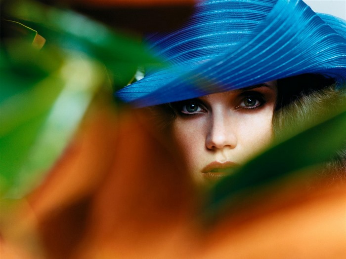 Jennifer Connelly wearing a blue hat