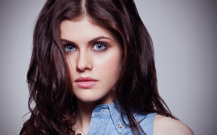 Portrait of Alexandra Daddario with Blue Eyes
