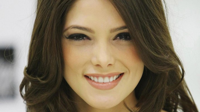 Ashley Greene