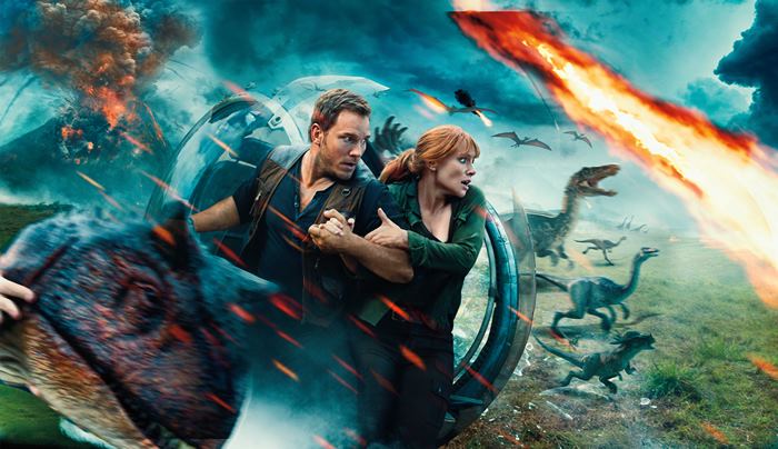 Chris Pratt and Bryce Dallas Howard in Jurassic World