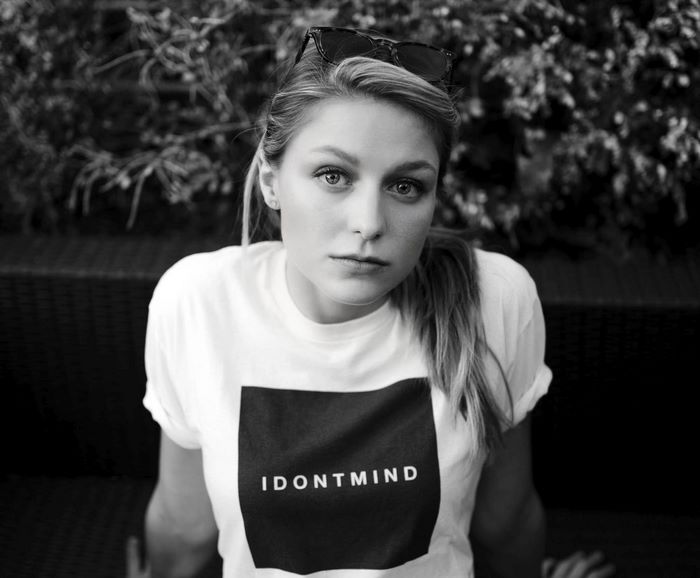 Melissa Benoist wearing a t-shirt