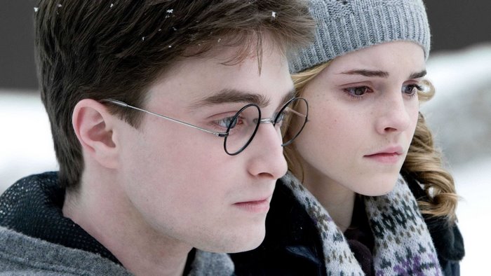 Harry Potter and Hermione Granger in the snow