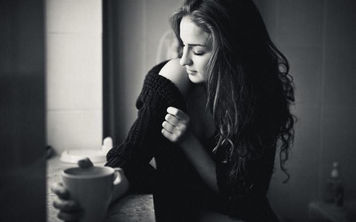 Woman holding a mug