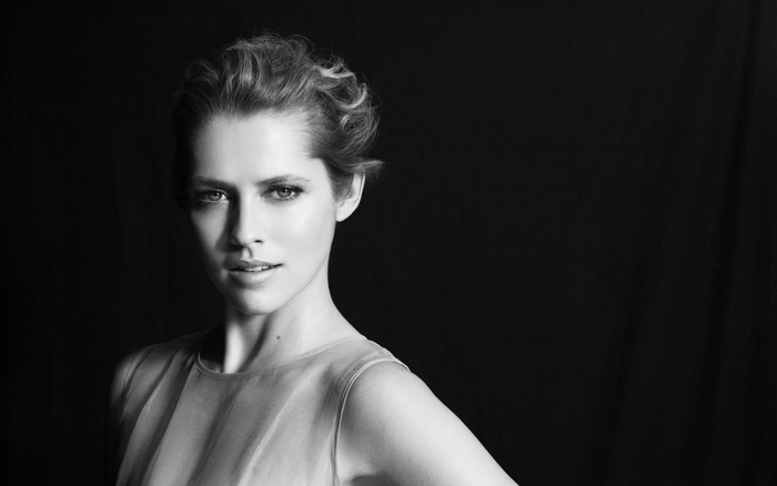 Teresa Palmer portrait