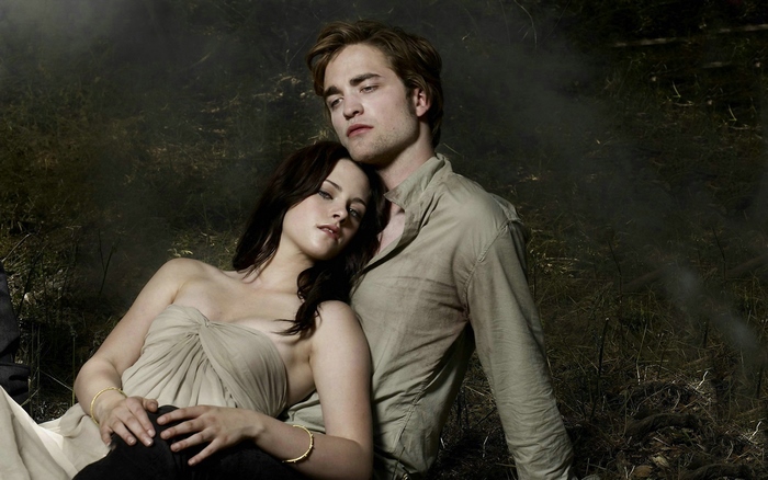 Robert Pattinson and Kristen Stewart