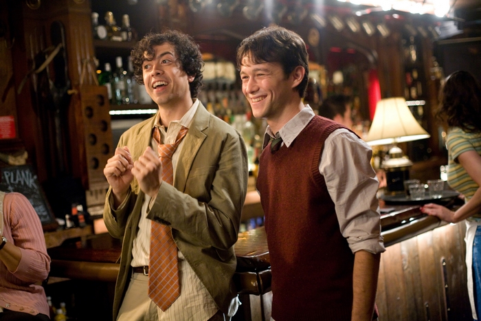Joseph Gordon-Levitt in a bar