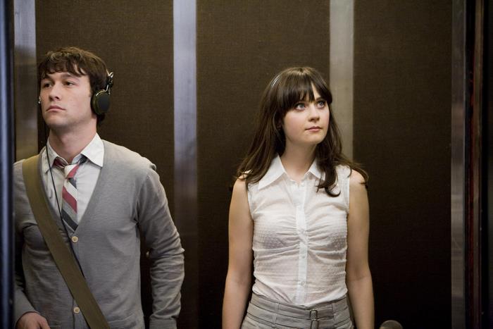 Joseph Gordon-Levitt and Zooey Deschanel in an elevator