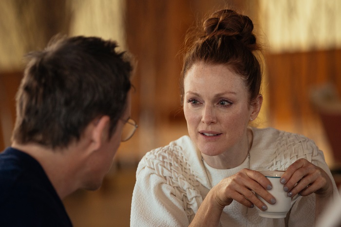 Julianne Moore and Ethan Hawke in a scene