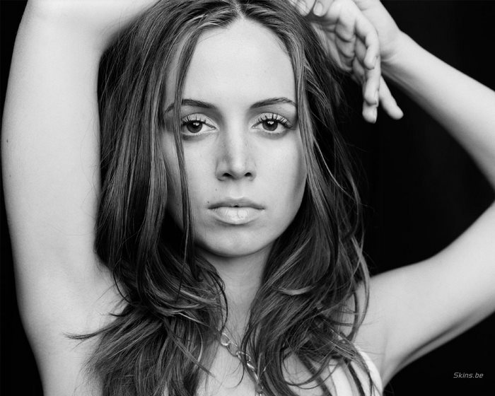 Eliza Dushku