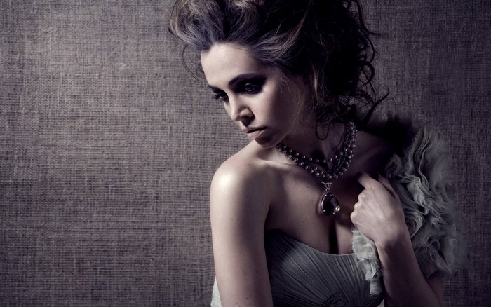 Eliza Dushku