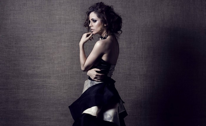Eliza Dushku