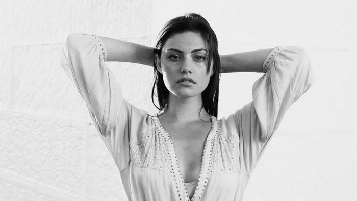 Phoebe Tonkin