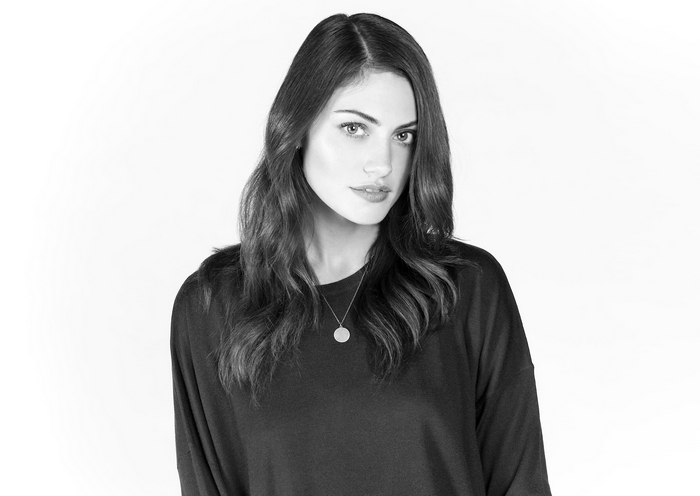 Phoebe Tonkin