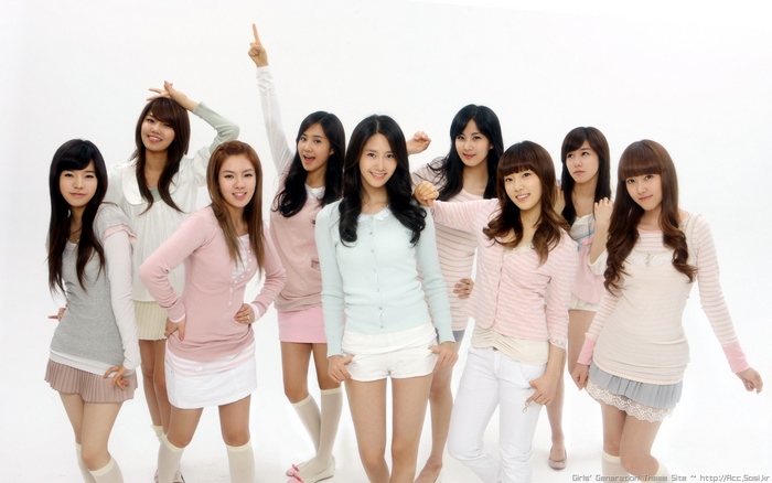 Girls Generation group photo