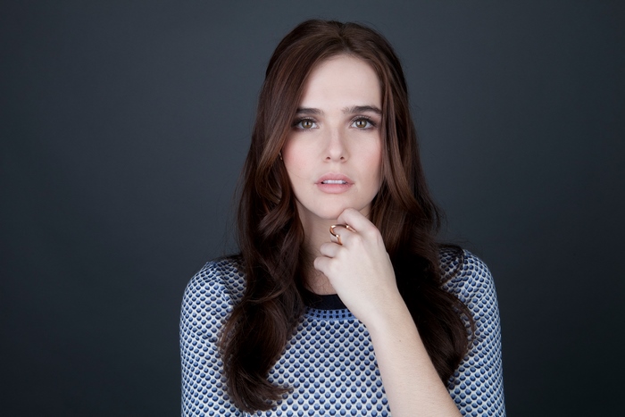 Zoey Deutch portrait