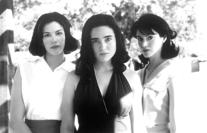 Liv Tyler and two other women