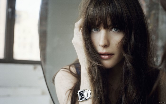Liv Tyler wearing a watch