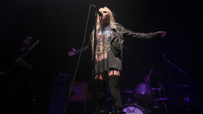 Taylor Momsen performing live on stage