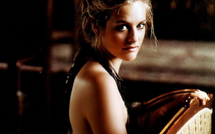 Alicia Silverstone