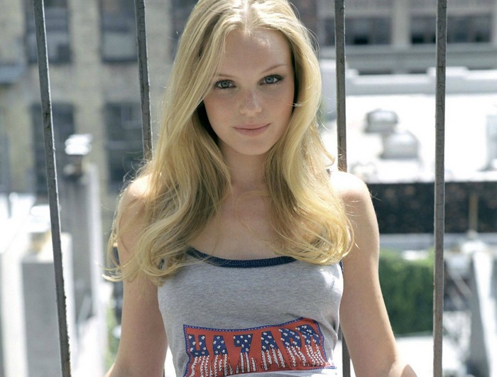 Kate Bosworth on a balcony