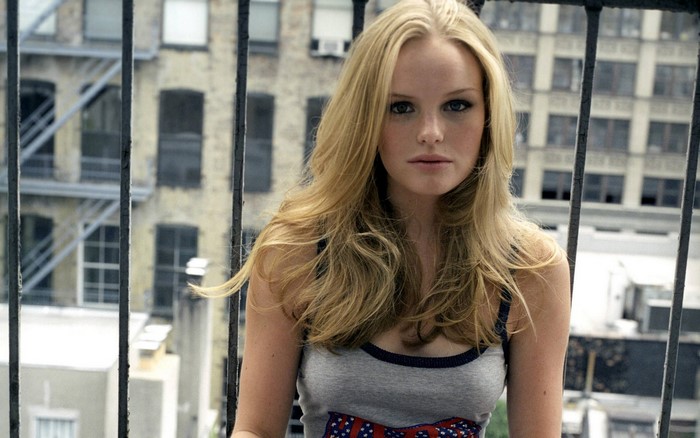 Kate Bosworth on a balcony