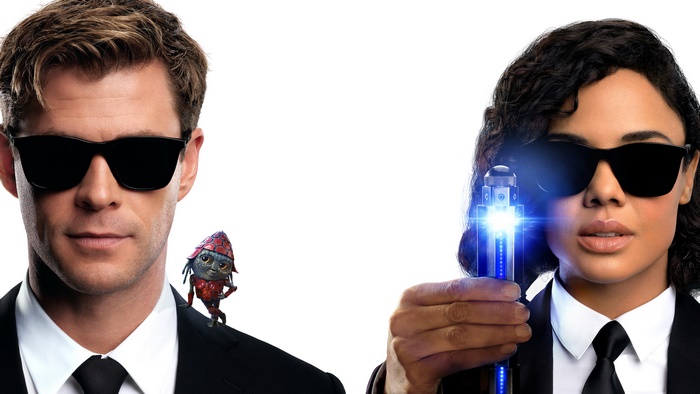 Chris Hemsworth and Tessa Thompson in Men in Black: International