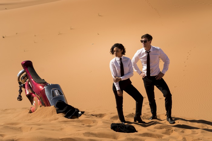 Tessa Thompson and Chris Hemsworth in Men in Black: International
