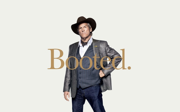 Jeff Bridges in a cowboy hat and suit