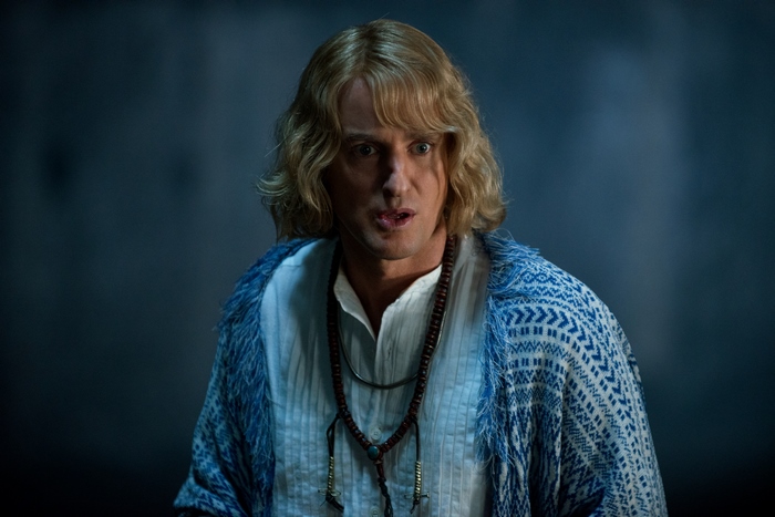 Owen Wilson in a blue patterned robe