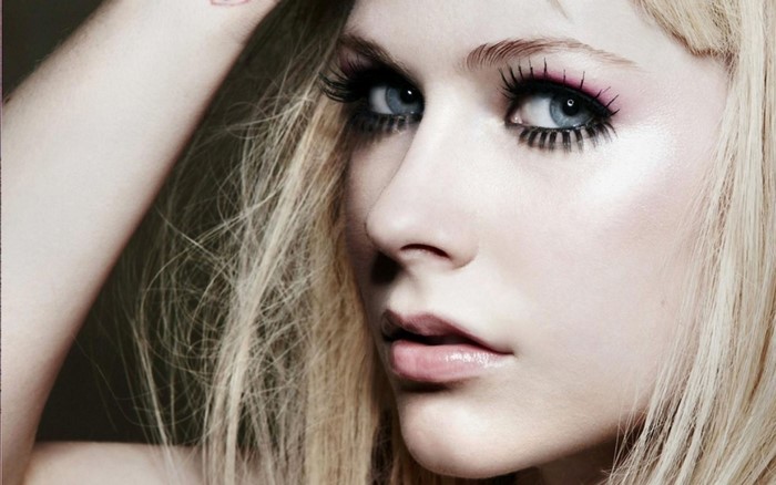 Avril Lavigne close-up portrait