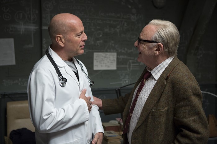 Anthony Hopkins and Bruce Willis in a laboratory