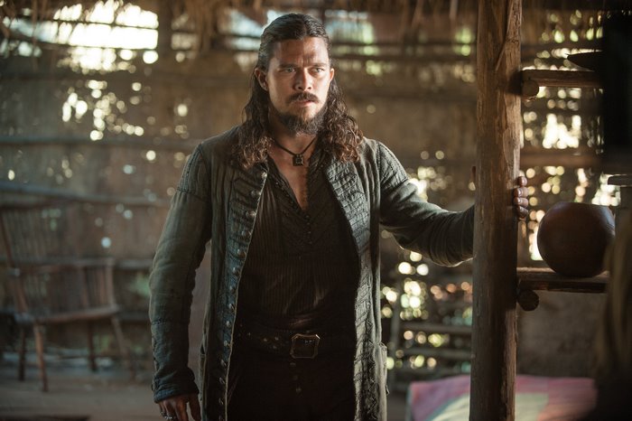 Luke Arnold as John Silver in Black Sails