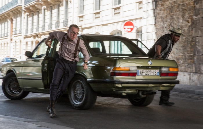 Simon Pegg and man in car chase