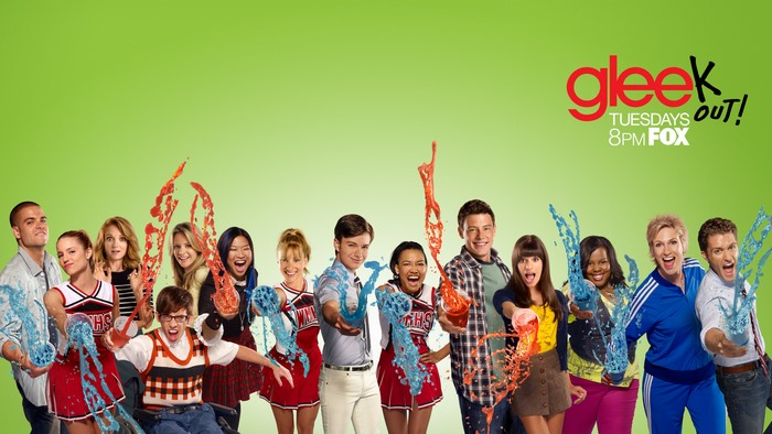 Glee cast with paint splashes